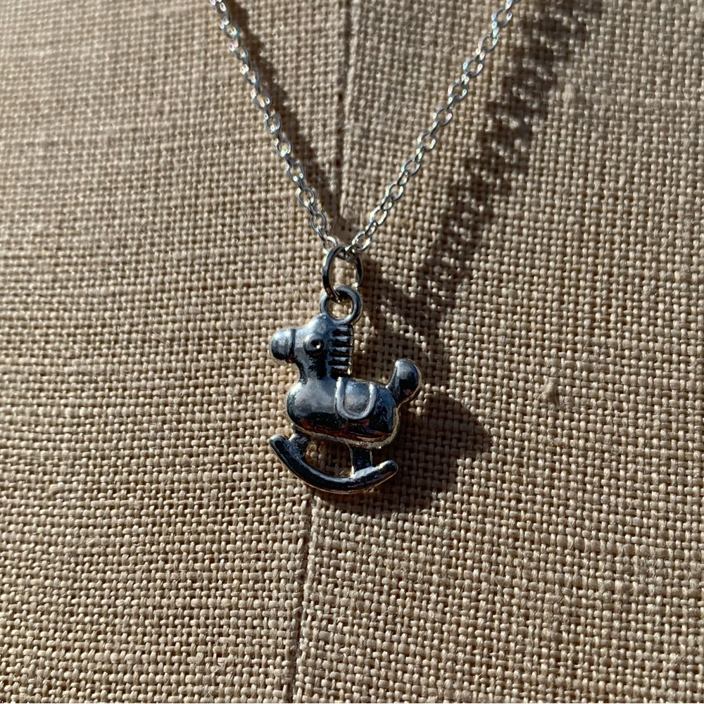 NWT Sterling Silver Plated Chain & Rocking Horse Alloy Metal Charm Necklace - Picture 9 of 16